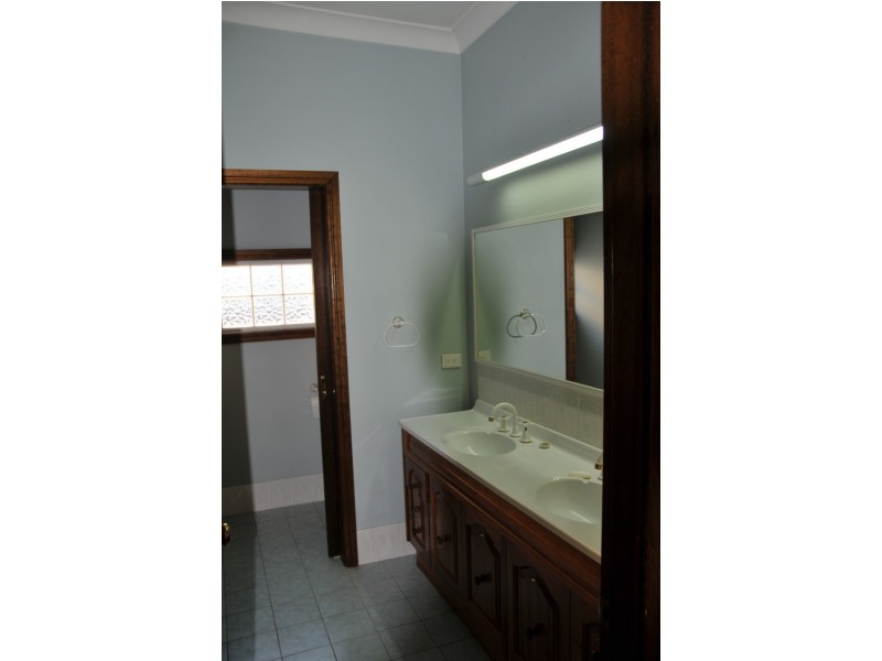 34 Mount Keira Road, West Wollongong NSW 2500