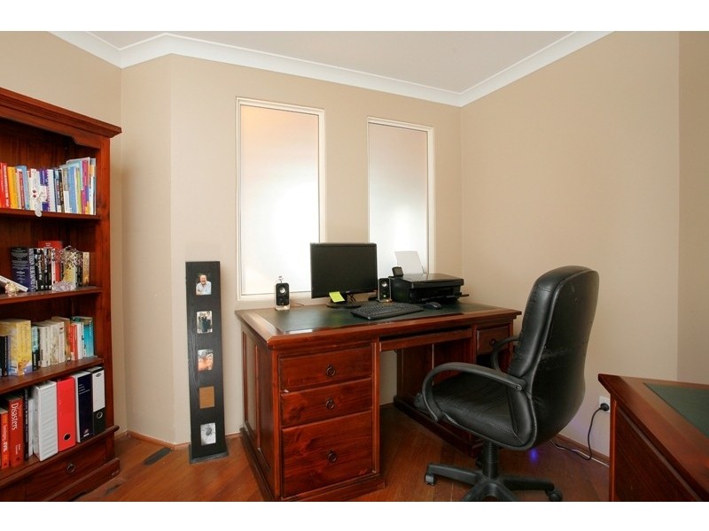 1 Steiner Avenue, Success WA 6164