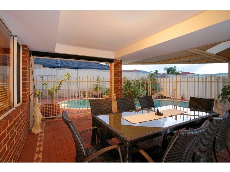 1 Steiner Avenue, Success WA 6164