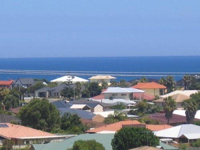 8 Armstrong Street, Mandurah WA 6210