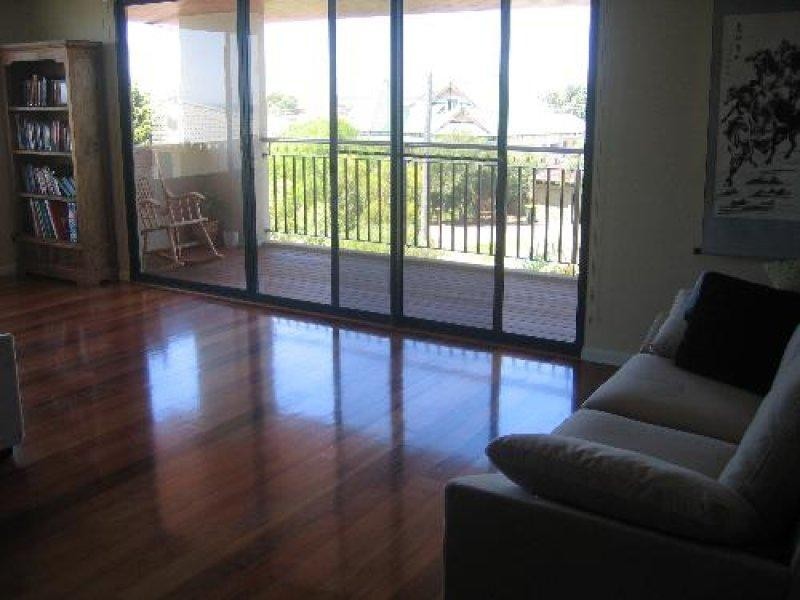 8 Armstrong Street, Mandurah WA 6210