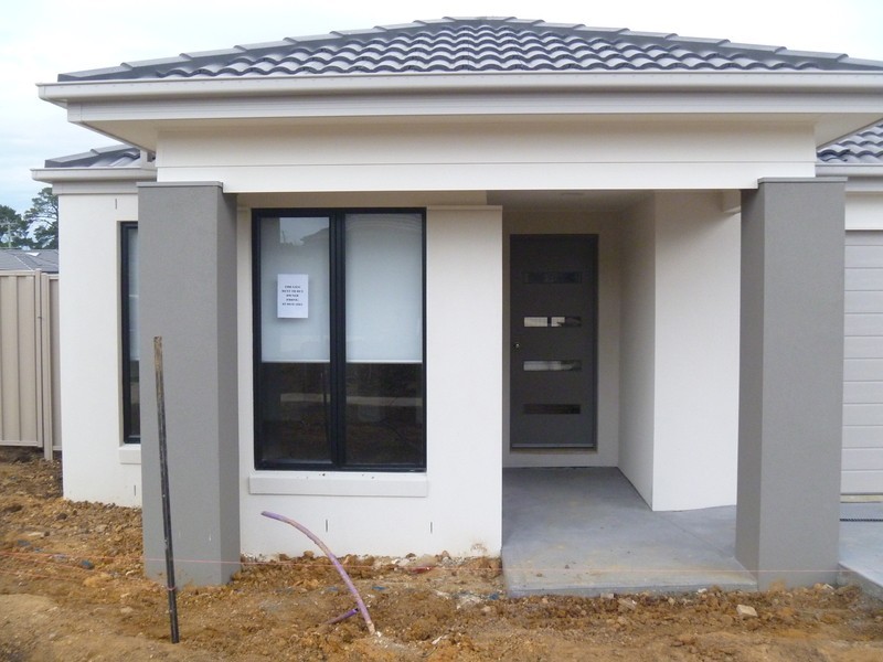 5 Hamish Avenue, Pakenham VIC 3810