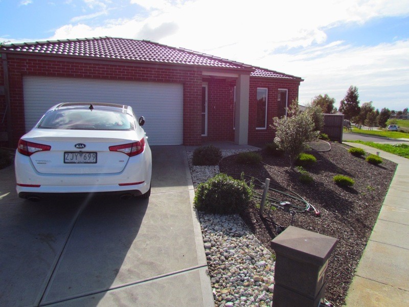 7 Tenax Walk, Wyndham Vale VIC 3024