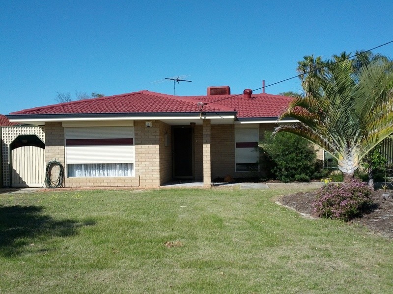 10 Elizabeth Road, Wanneroo WA 6065