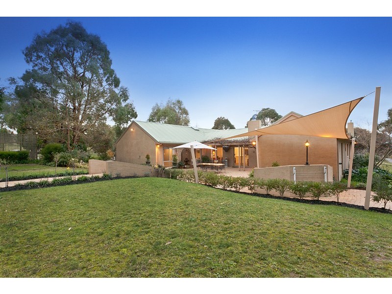144 Memorial Drive, Plenty VIC 3090