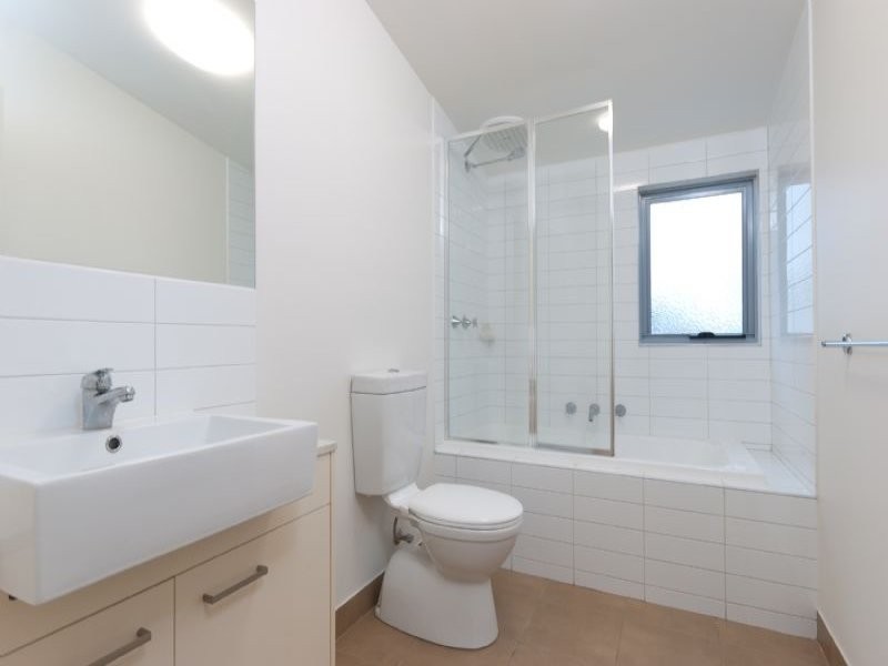 17/6 Rosamond Rd, Footscray VIC 3011
