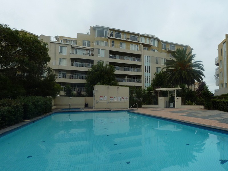 37/8 Graham St, Port Melbourne VIC 3207