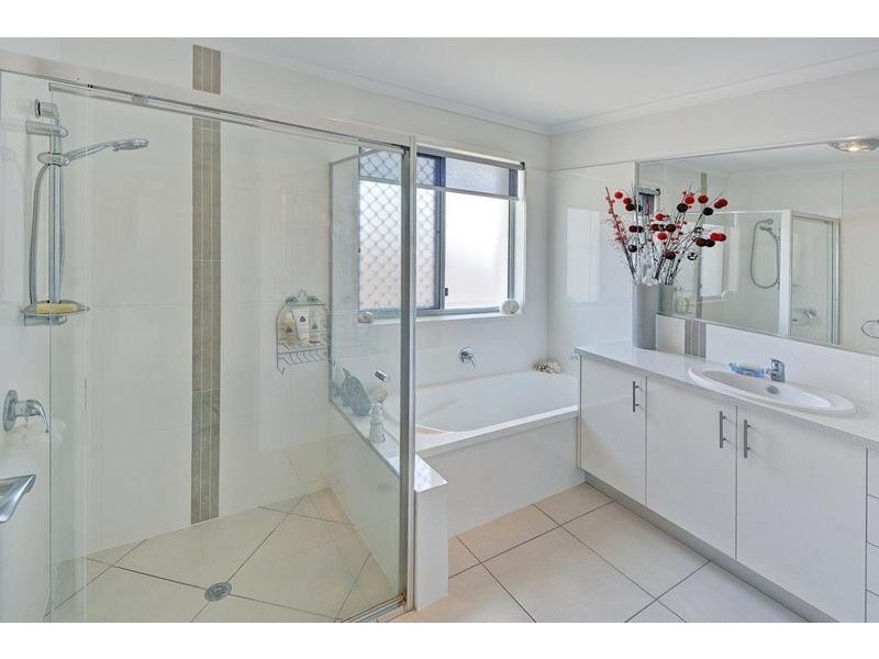46 Grampion Drive, Caloundra West QLD 4551