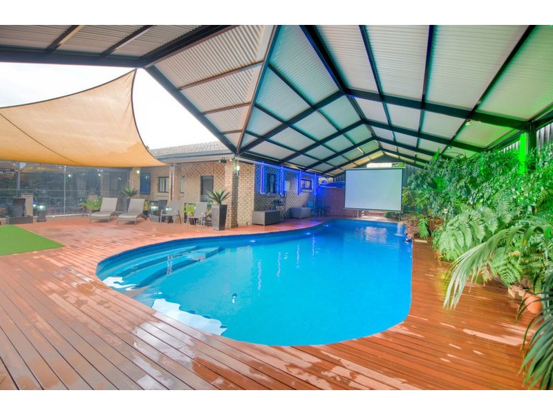 32 Kara Crescent, Gulfview Heights SA 5096
