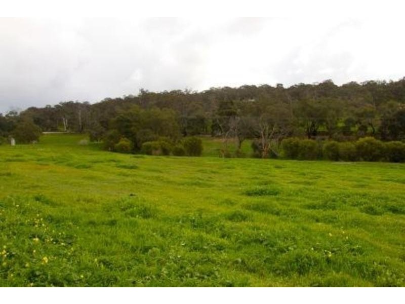 352 Smith Rd, Bullsbrook WA 6084