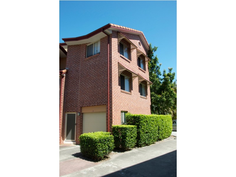 16/100 Racecourse Drive, Bundall QLD 4217