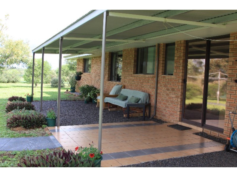 393 Isseka Road East, Bowes WA 6535