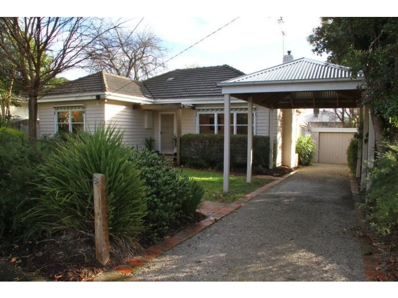 68 Pakenham Street, Blackburn VIC 3130