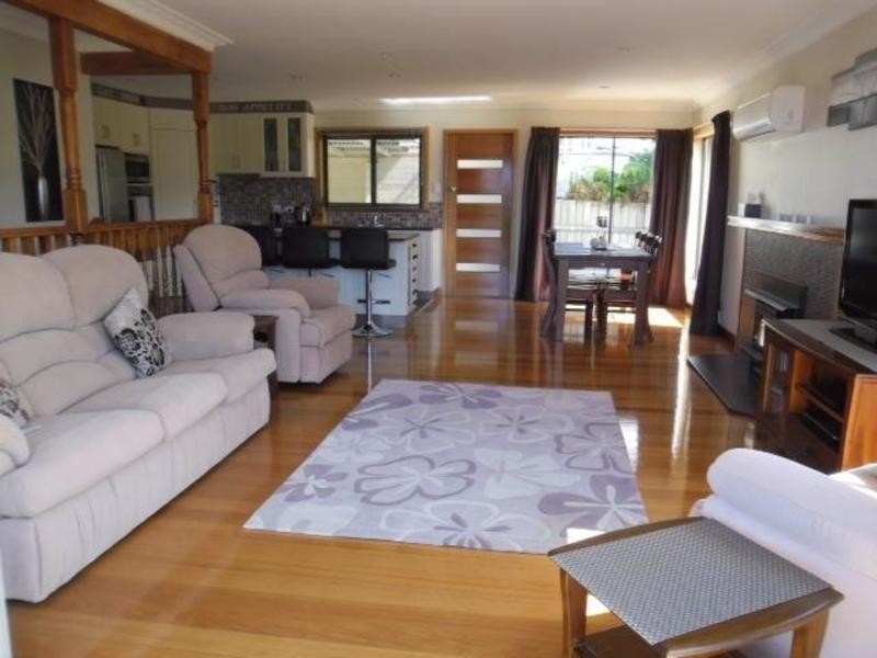 12 Gray Street, Upper Burnie TAS 7320