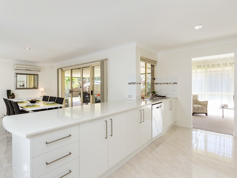 84 Cootharaba Drive, Helensvale QLD 4212