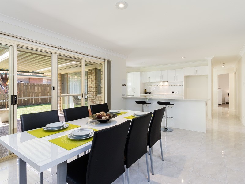 84 Cootharaba Drive, Helensvale QLD 4212