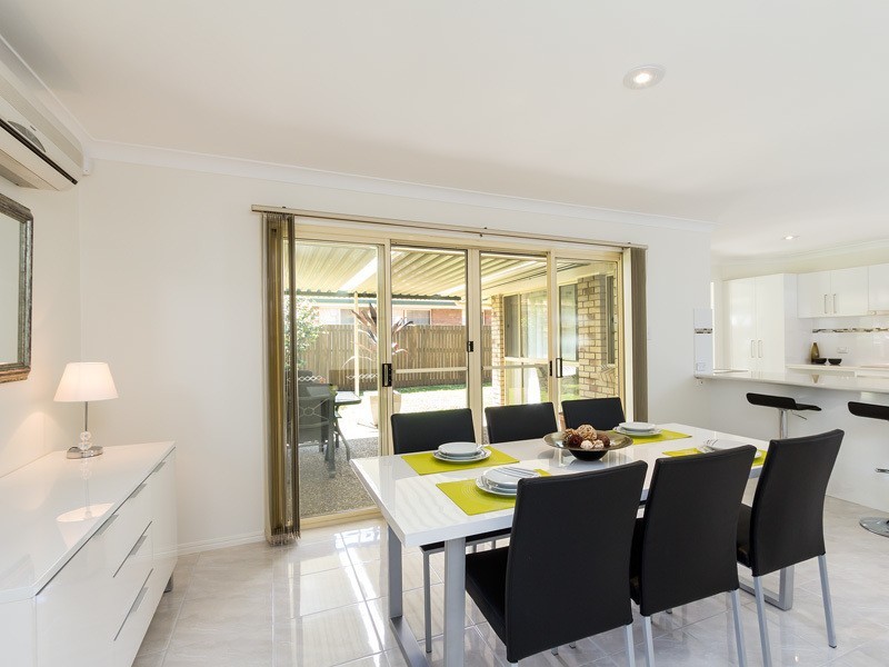 84 Cootharaba Drive, Helensvale QLD 4212