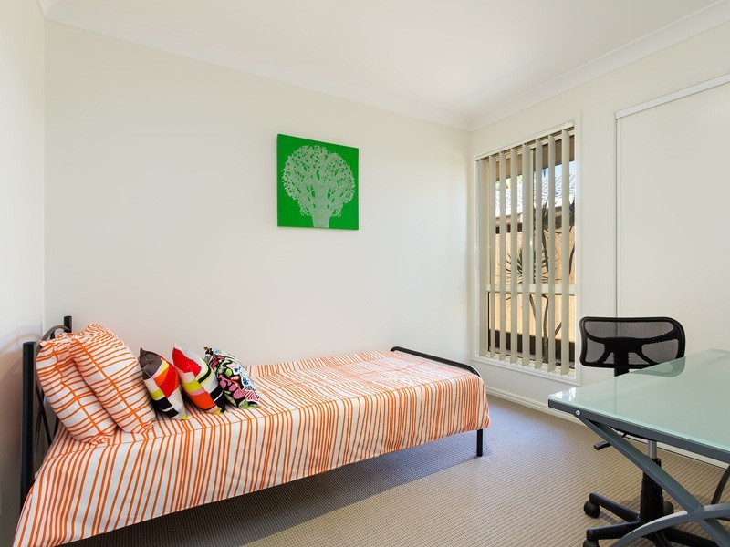 84 Cootharaba Drive, Helensvale QLD 4212