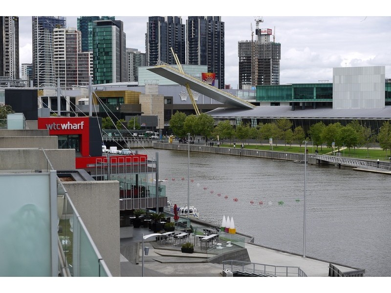 409/40 – 66 Siddeley Street, Docklands VIC 3008