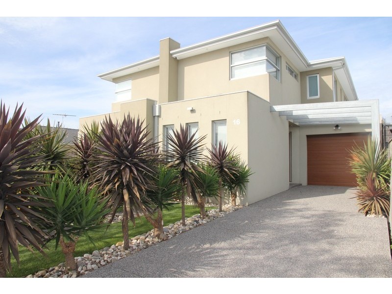 16 Delphin Avenue, Altona North VIC 3025