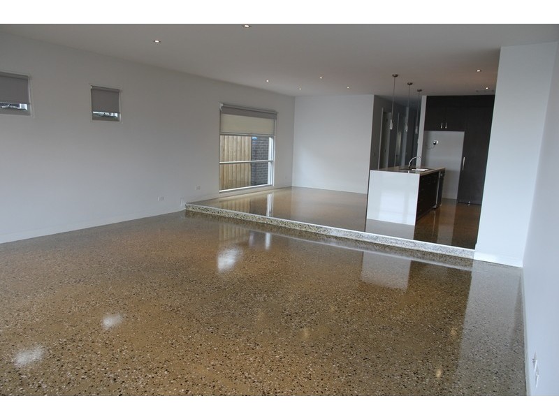 16 Delphin Avenue, Altona North VIC 3025