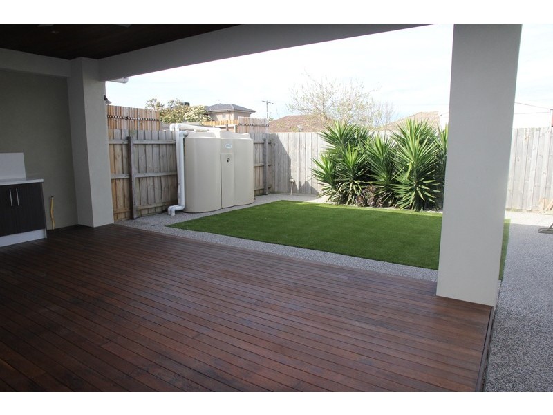 16 Delphin Avenue, Altona North VIC 3025