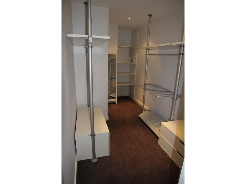 16 Delphin Avenue, Altona North VIC 3025