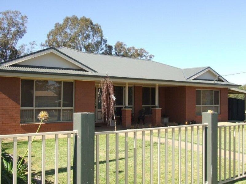 15 Mirrool Street, Coolamon NSW 2701