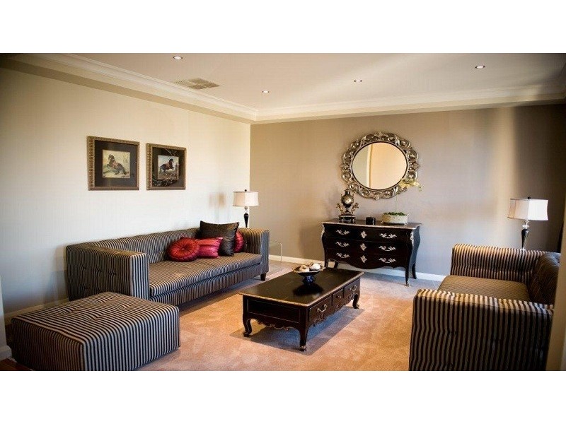 2/3 Michy Street, Truganina VIC 3029