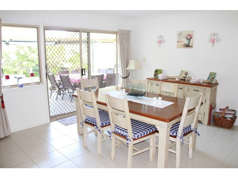 6 Creekwood Place, Helensvale QLD 4212