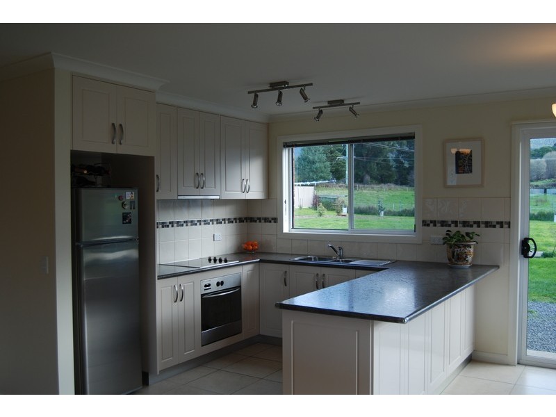 3 Perrys Rd, Woodbridge TAS 7162