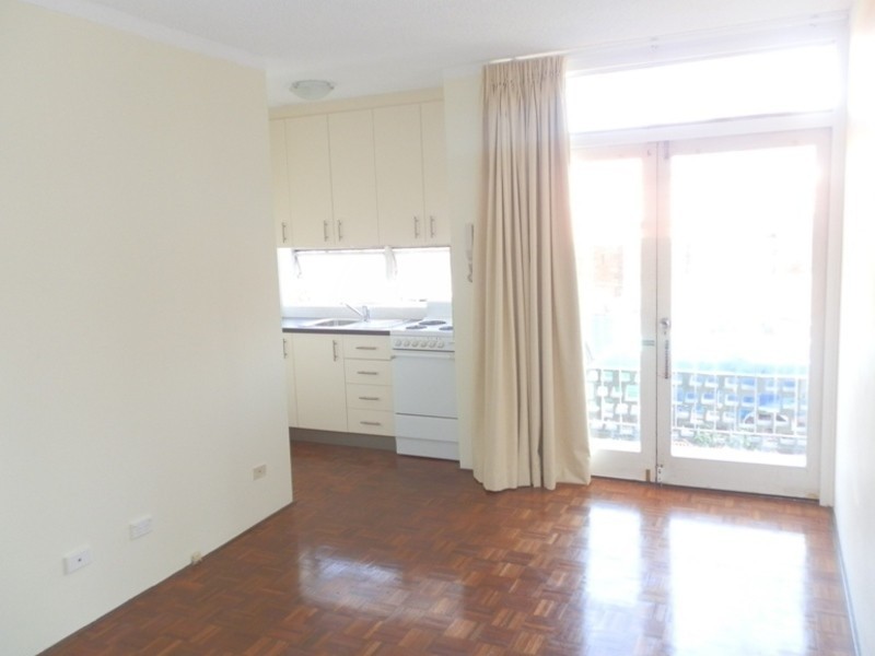 1/15 Macquaire Terrace, Balmain NSW 2041