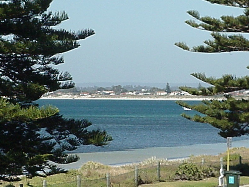 3/3 Fraser Street, Rockingham WA 6168