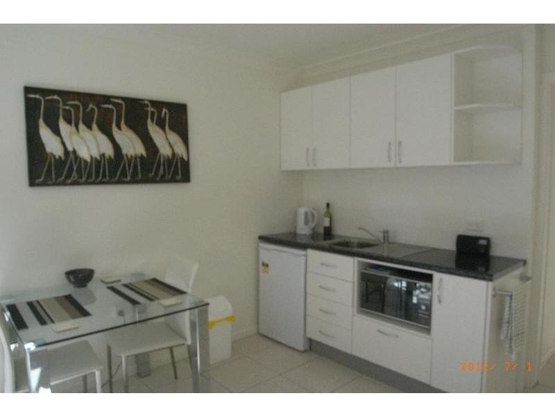 220 Oaka Street, South Gladstone QLD 4680