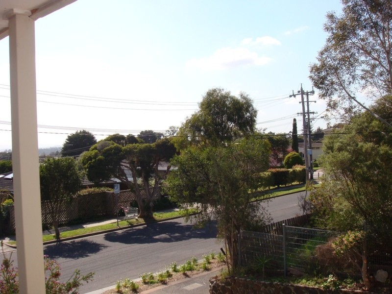 5 Goodson Street, Doncaster VIC 3108