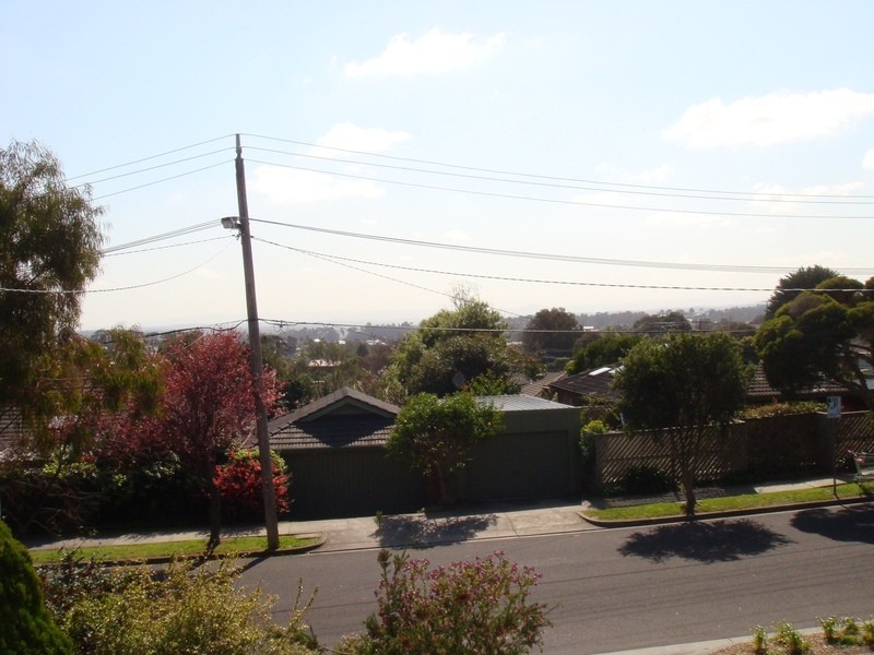 5 Goodson Street, Doncaster VIC 3108