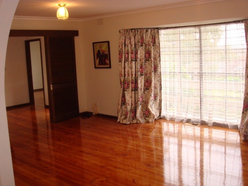 5 Goodson Street, Doncaster VIC 3108