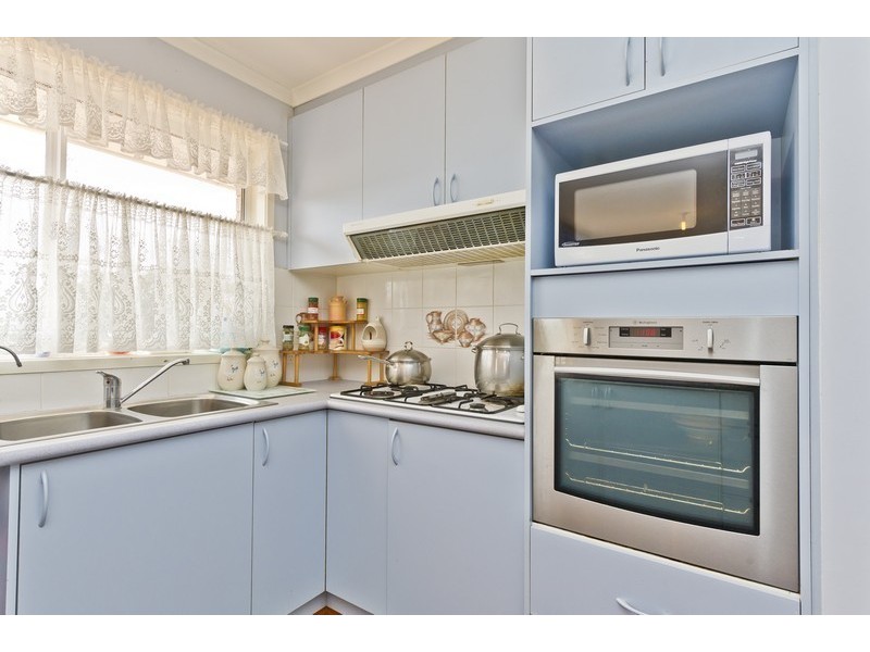 16 Hamilton Drive, Yass NSW 2582