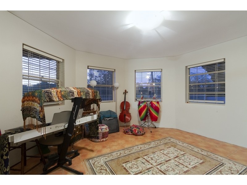 3 Artemis Avenue, Seven Hills QLD 4170
