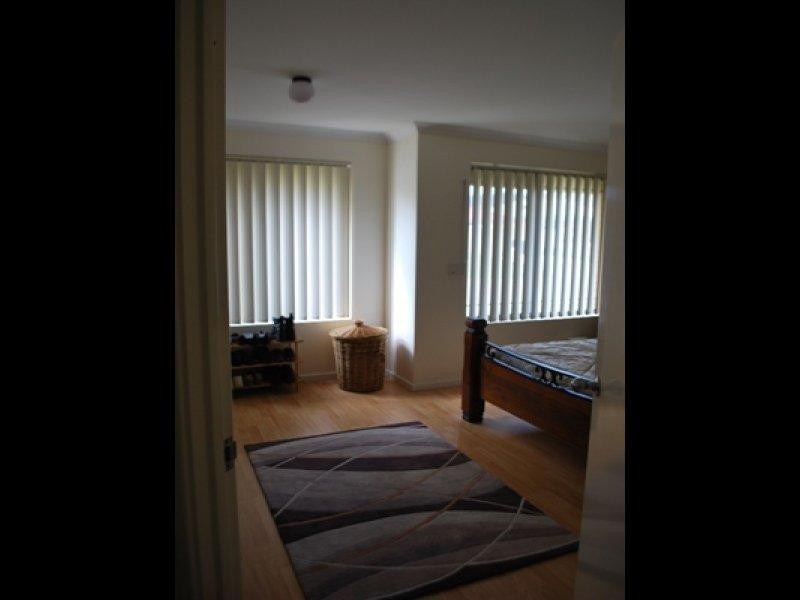 7 Higgs Court, Brookdale WA 6112