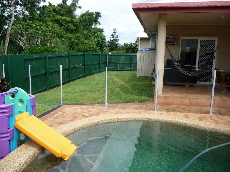 8 Raphis Close, Kamerunga QLD 4870