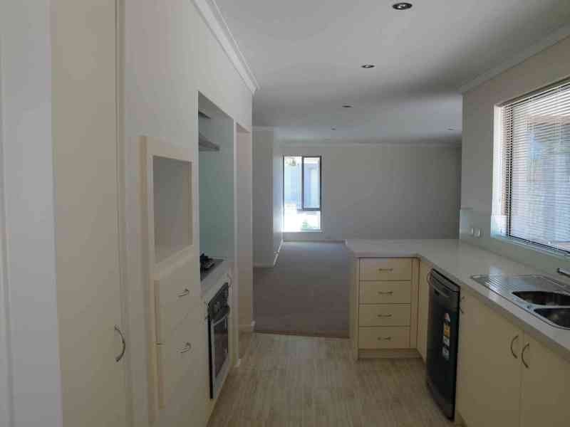 92 Woodhall St, Stirling WA 6021