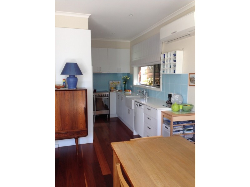 2/2 Manly Court, Coburg North VIC 3058