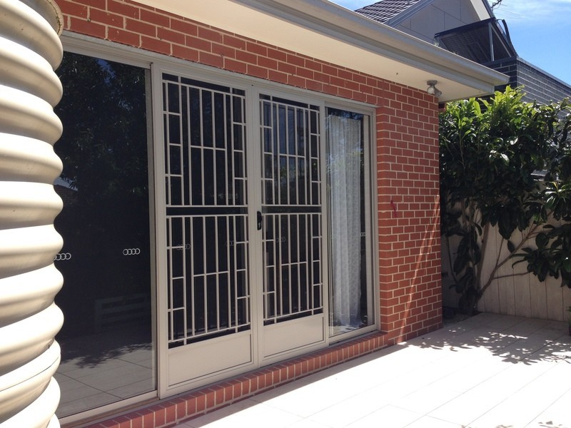 2/2 Manly Court, Coburg North VIC 3058