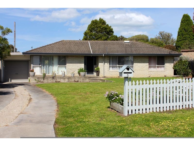 5 Sussex Court, Grovedale VIC 3216