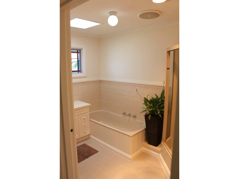 5 Sussex Court, Grovedale VIC 3216