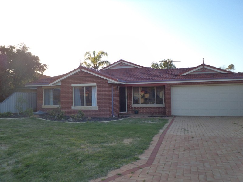 4 Shoalhaven Place, Waikiki WA 6169