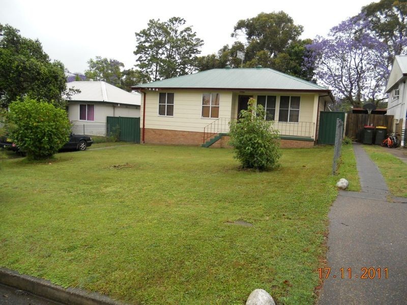 14  Edinburgh st, Raymond Terrace NSW 2324