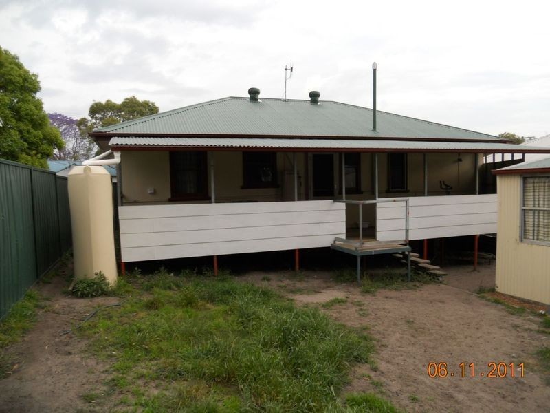 14  Edinburgh st, Raymond Terrace NSW 2324