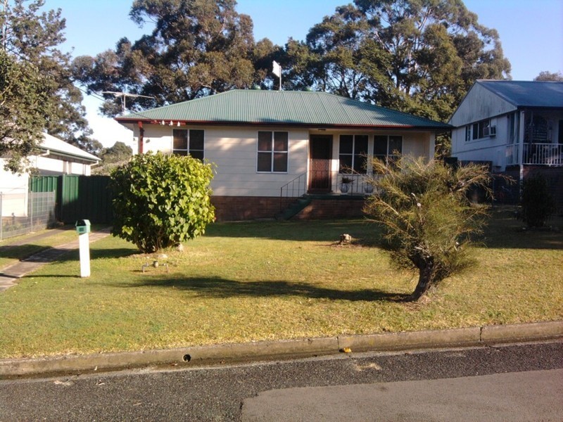 14  Edinburgh st, Raymond Terrace NSW 2324